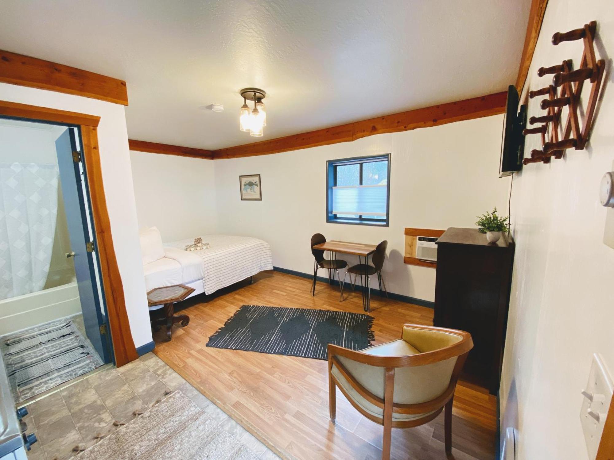 Flathead Lake Resort Woods Bay Eksteriør bilde