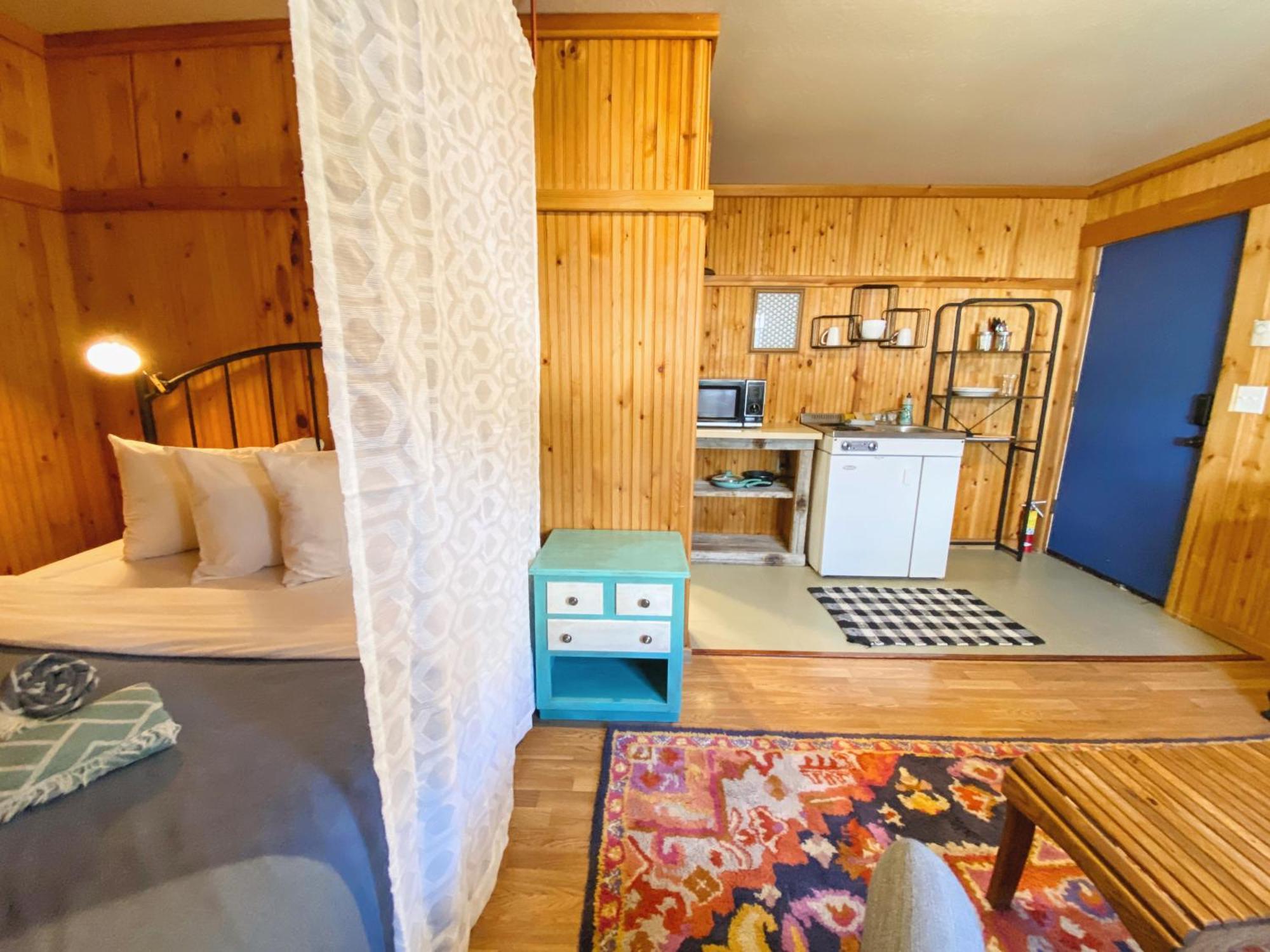 Flathead Lake Resort Woods Bay Eksteriør bilde